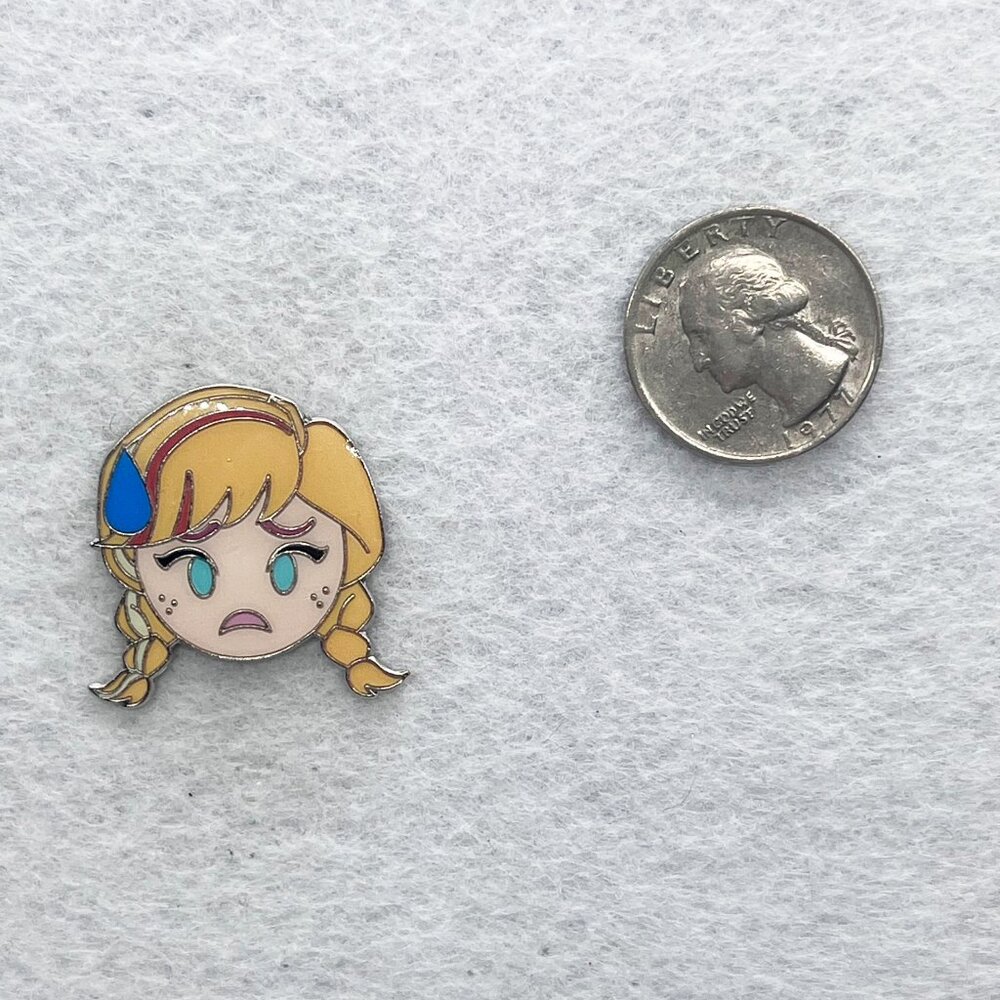 🔮 5/$25 Disney‎ Frozen Anna Nervous Emoji Pin - Picture 2 of 3